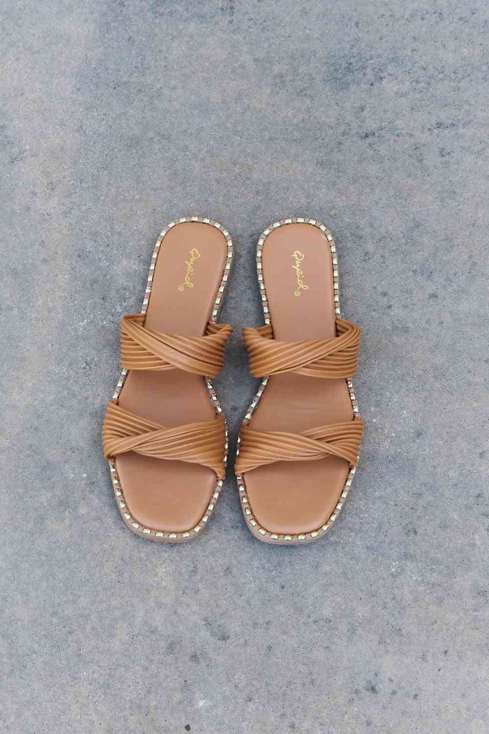 Qupid Summertime Fine Double Strap Twist Sandals - Ladyez