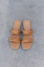 Qupid Summertime Fine Double Strap Twist Sandals - Ladyez