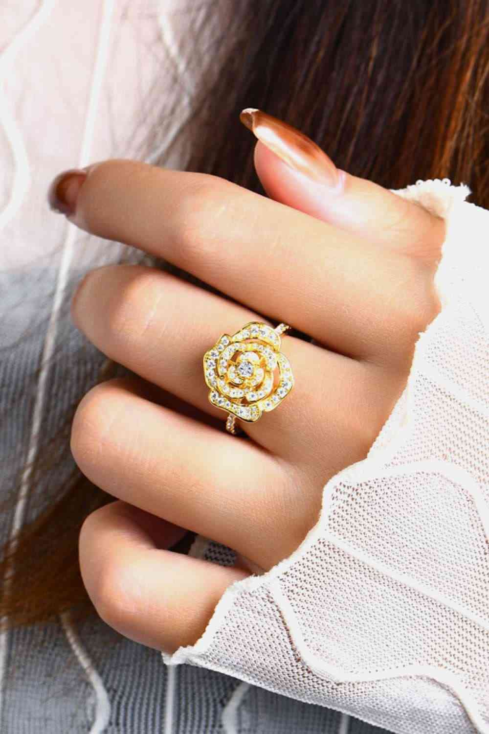 Moissanite Flower Shape Ring - Ladyez