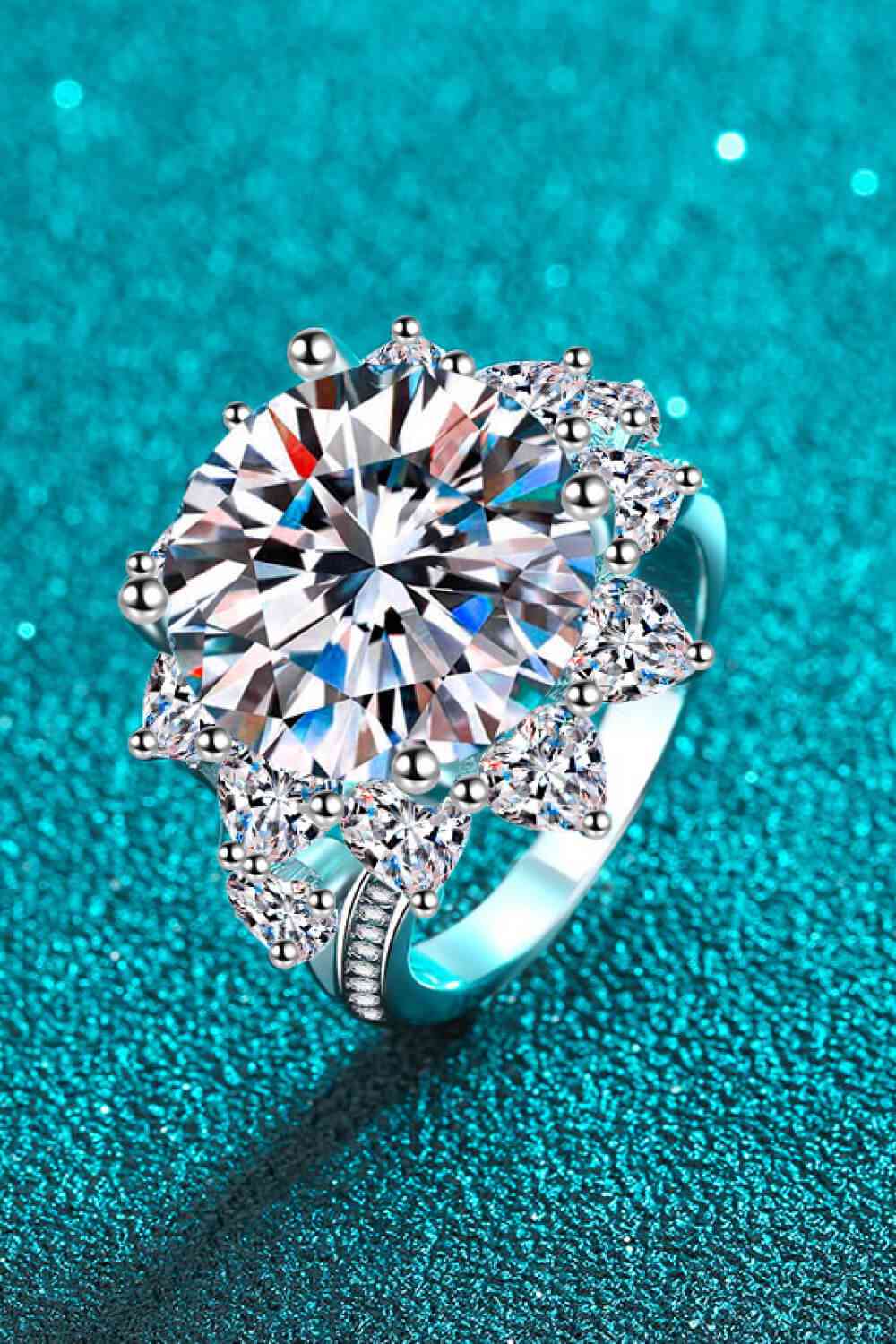 10 Carat Moissanite Flower-Shaped Ring - Ladyez
