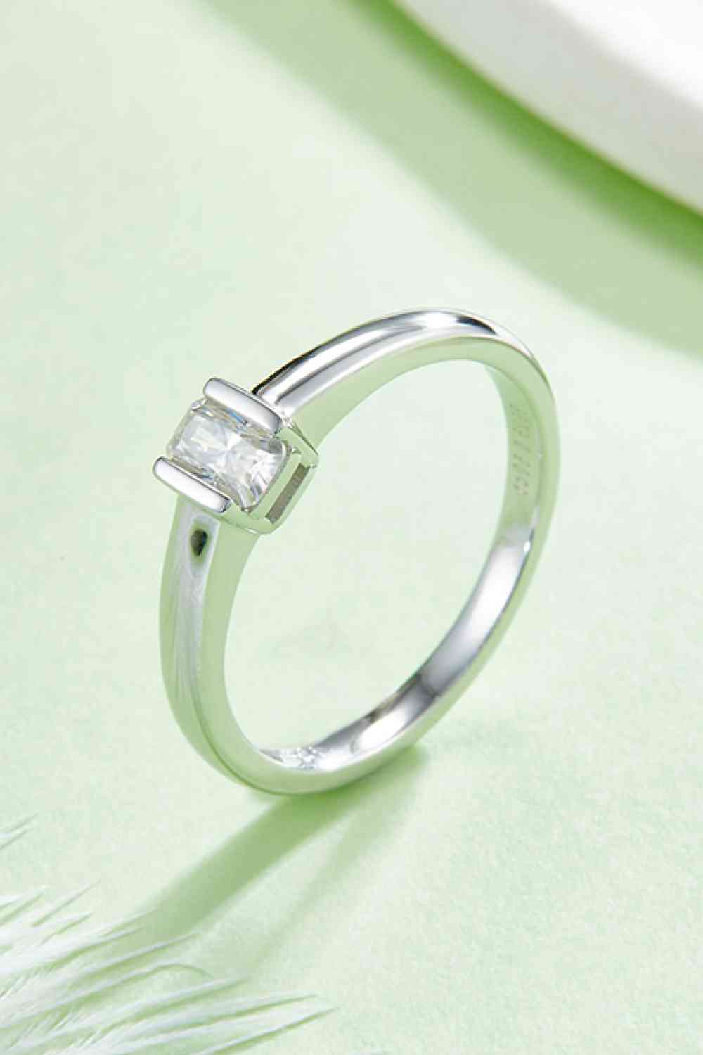 Moissanite 925 Sterling Silver Solitaire Ring - Ladyez