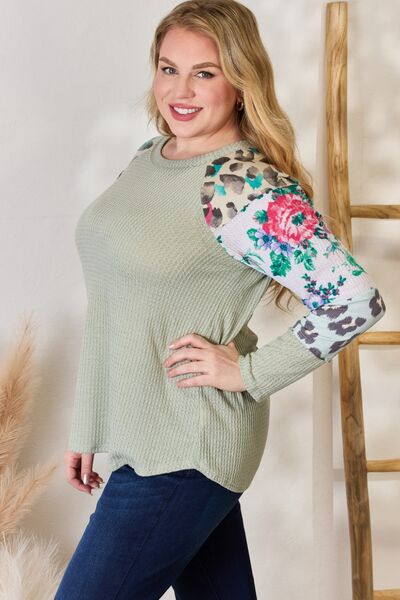 Hailey & Co Full Size Printed Round Neck Blouse - Ladyez