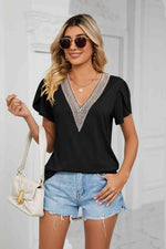 Contrast Trim Petal Sleeve V-Neck Top - Ladyez