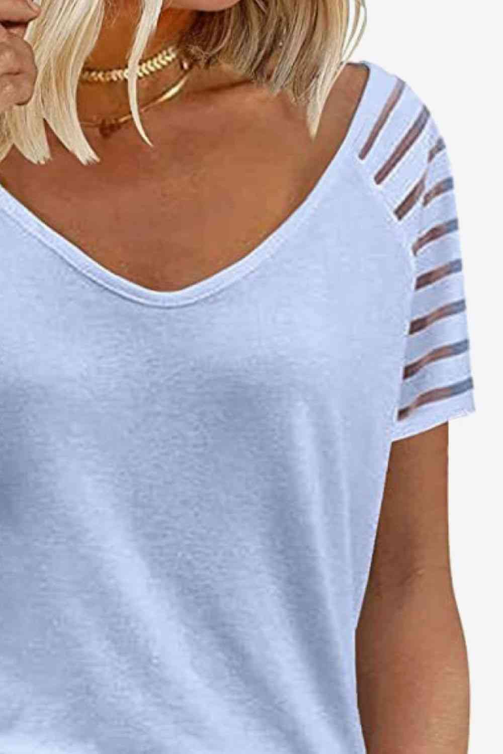 V-Neck Raglan Sleeve Tee - Ladyez