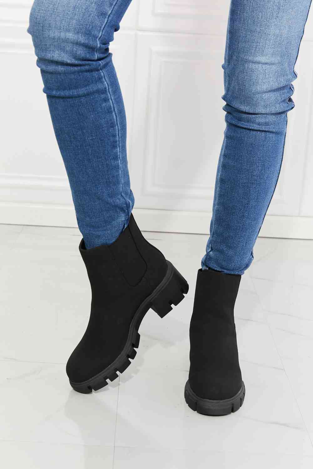 MMShoes Work For It Matte Lug Sole Chelsea Boots in Black - Ladyez