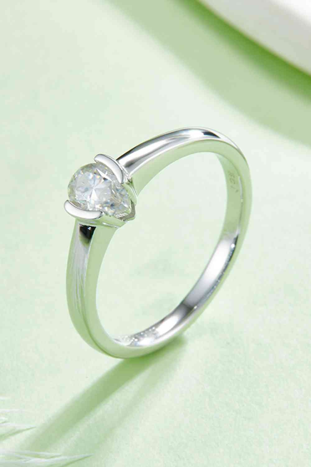 Moissanite 925 Sterling Silver Solitaire Ring - Ladyez
